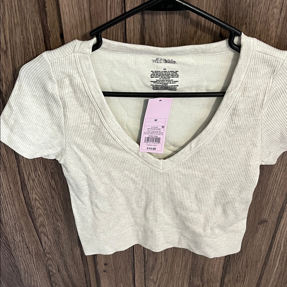 wild fable Cream Ribbed V-Neck Short Sleeve Crop Top